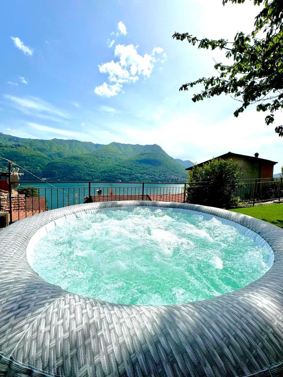 Terrazza Di Luisa Parking Wifi Vista Lago Carate Urio Exterior photo
